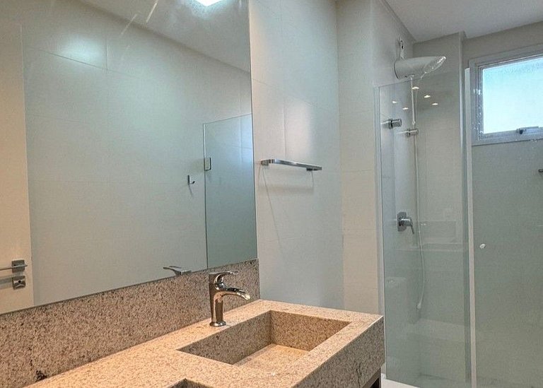 Apartamento moderno com 2 suítes!