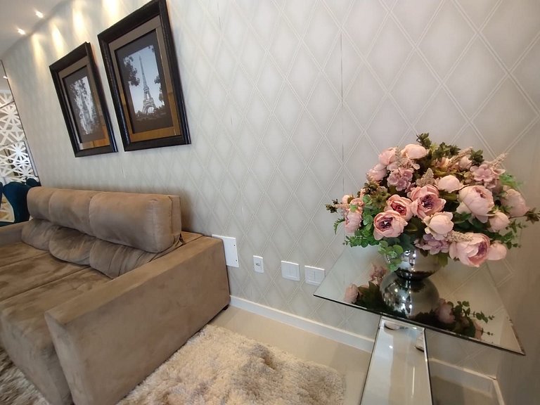 Apartamento com 3 suítes a 70 metros do mar!