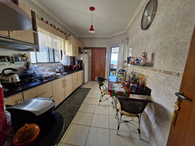 Apartamento com 1 suíte + 2 quartos!