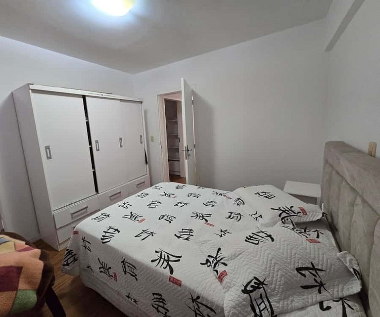 Apartamento com 1 suíte + 2 quartos!