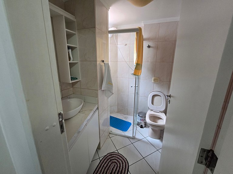 Apartamento com 1 suíte + 2 quartos!