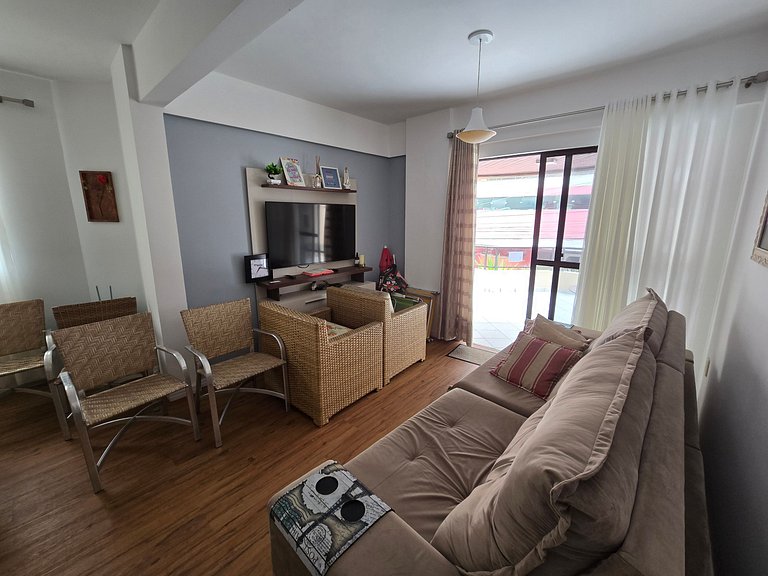 Apartamento com 1 suíte + 2 quartos!