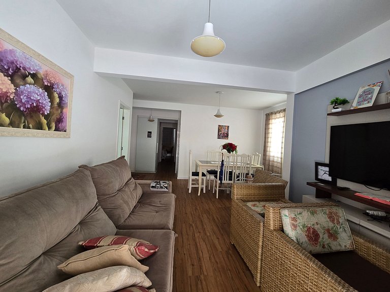 Apartamento com 1 suíte + 2 quartos!