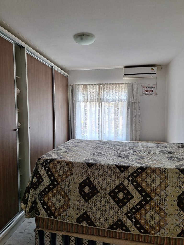 Acomoda até 12 pessoas com 3 quartos!