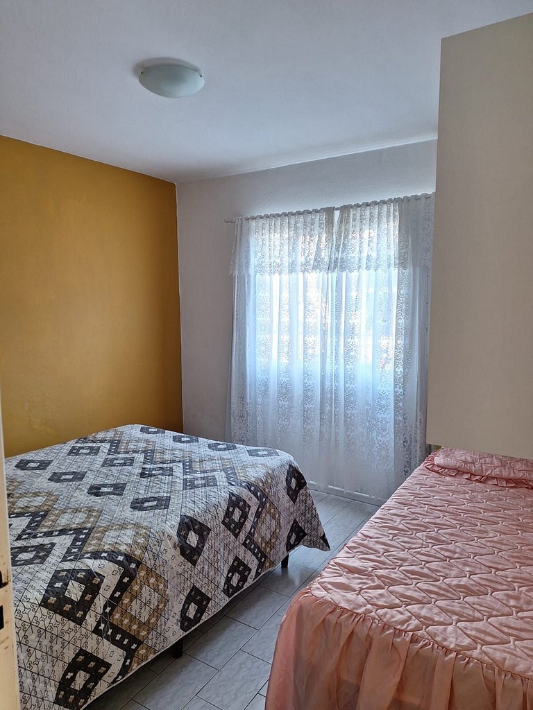 Acomoda até 12 pessoas com 3 quartos!