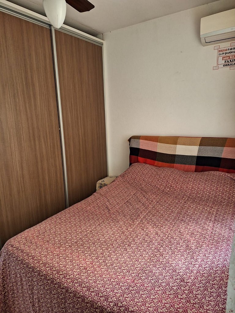 Acomoda até 12 pessoas com 3 quartos!