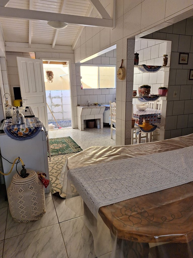 Acomoda até 12 pessoas com 3 quartos!