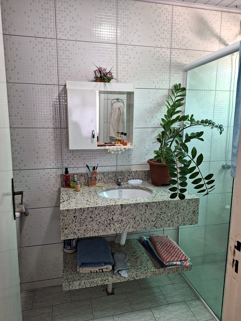 Acomoda até 12 pessoas com 3 quartos!