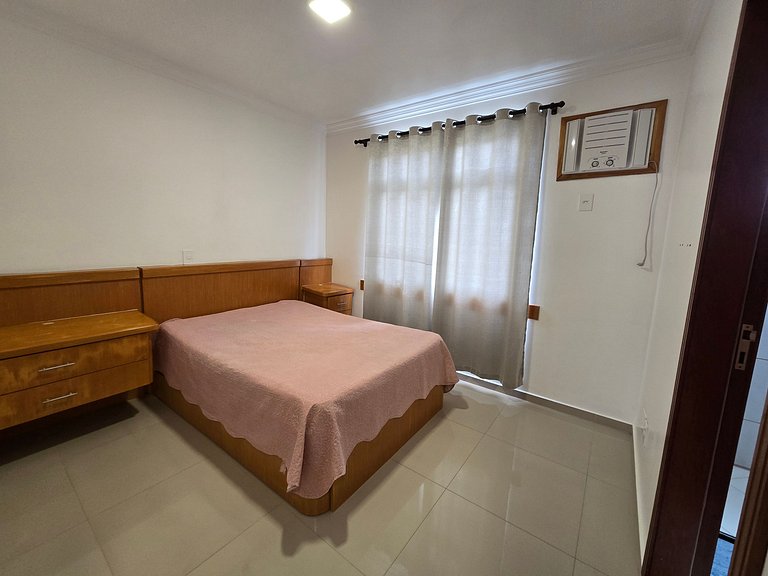 Apartamento 5 suítes na quadra mar!