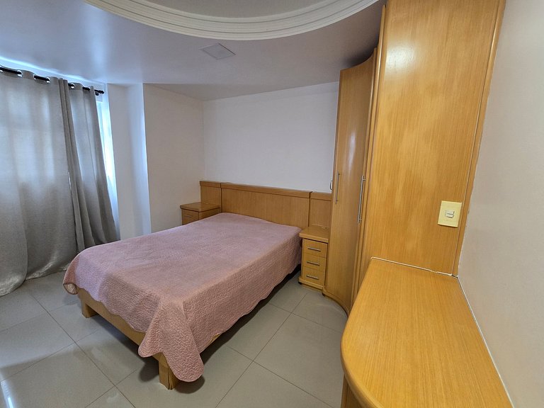 Apartamento 5 suítes na quadra mar!