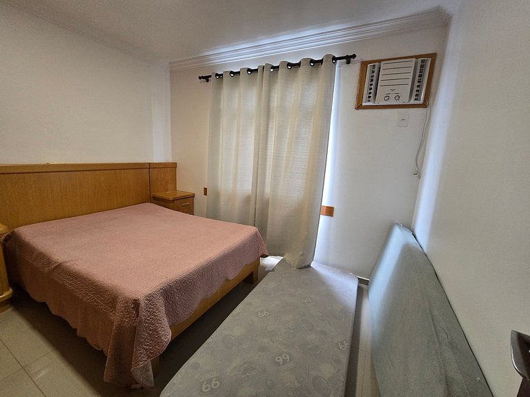 Apartamento 5 suítes na quadra mar!