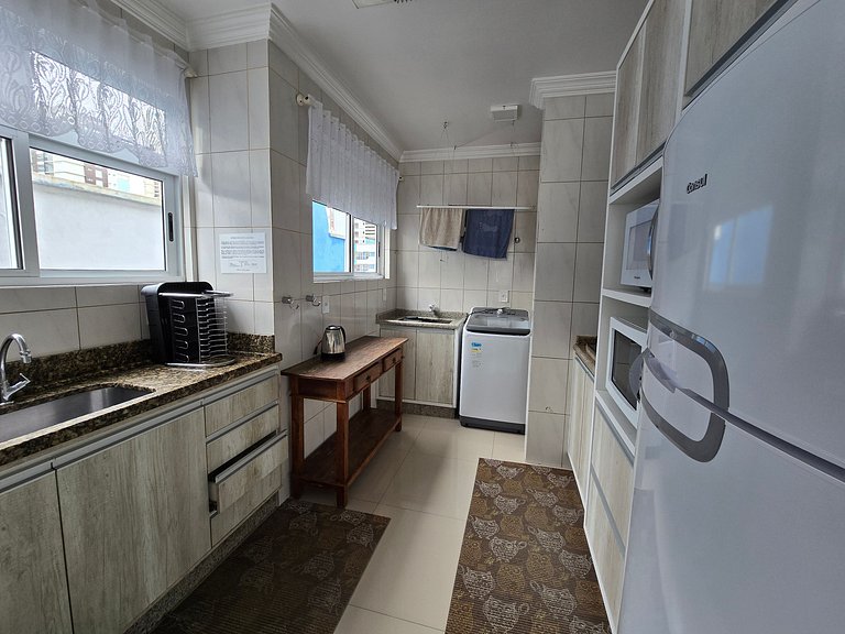 Apartamento 5 suítes na quadra mar!