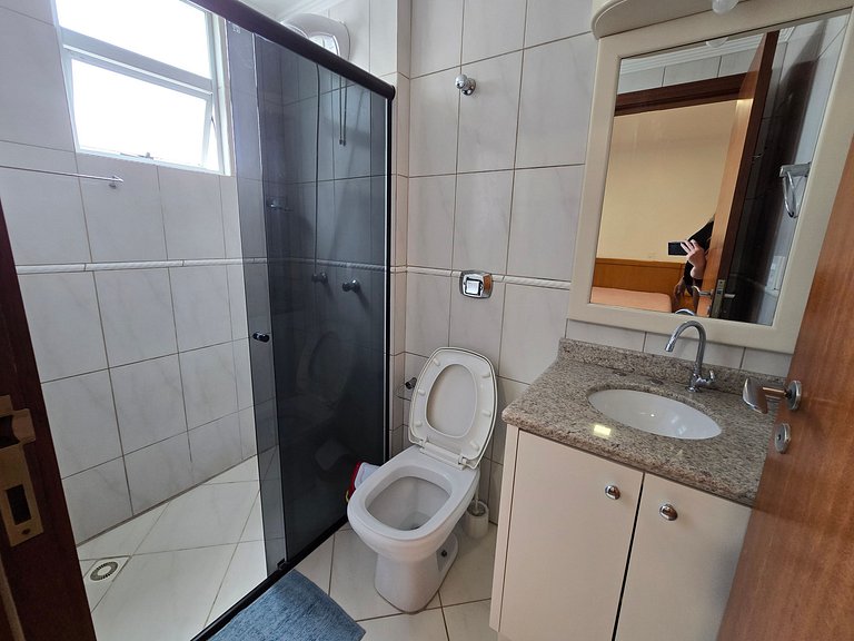 Apartamento 5 suítes na quadra mar!