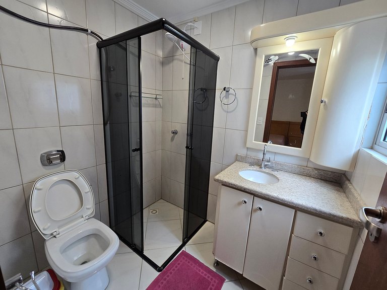 Apartamento 5 suítes na quadra mar!