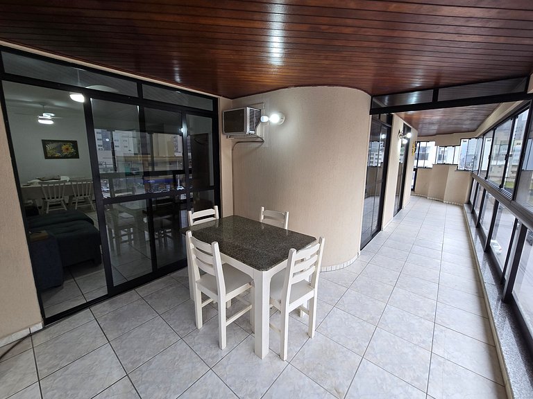 Apartamento com 1 suíte, ideal para 7 pessoas!