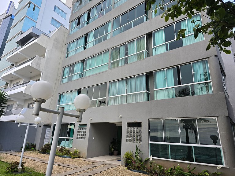 Apartamento com 1 suíte + 1 quarto!