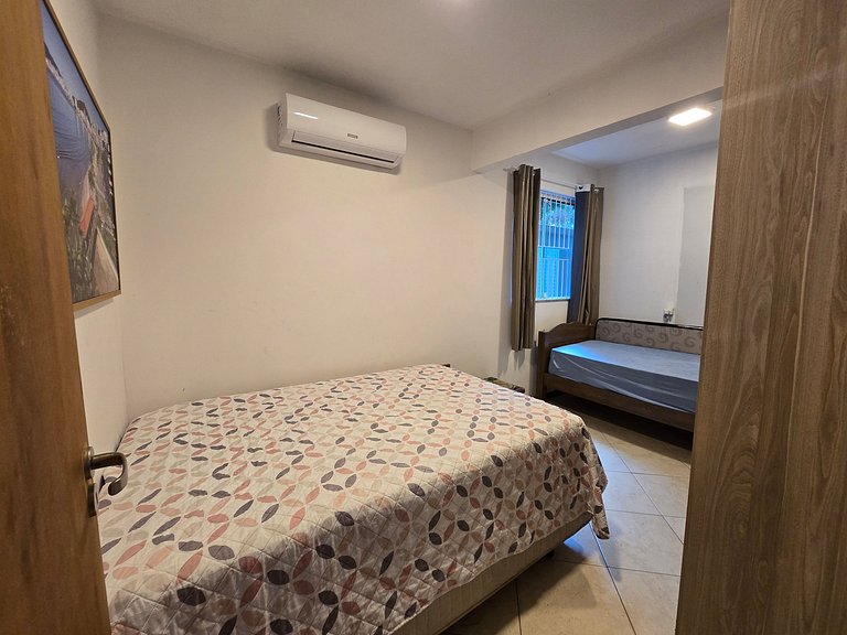 Apartamento pé na areia!