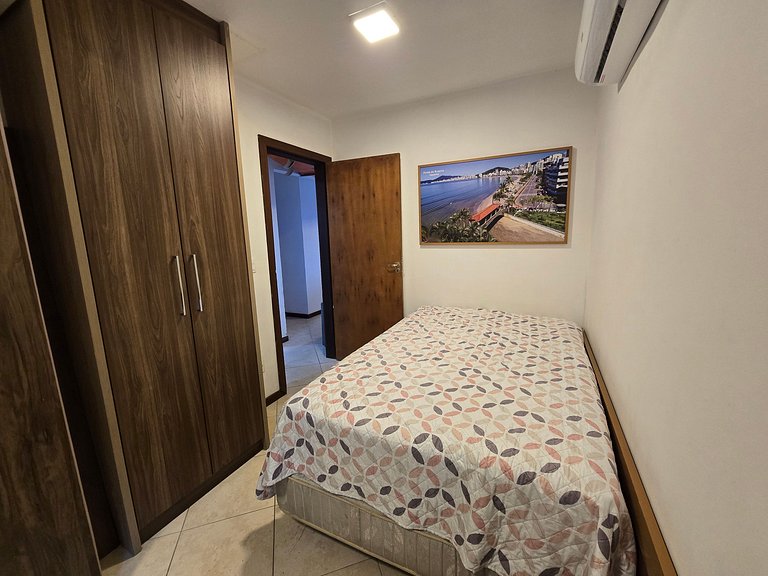 Apartamento pé na areia!