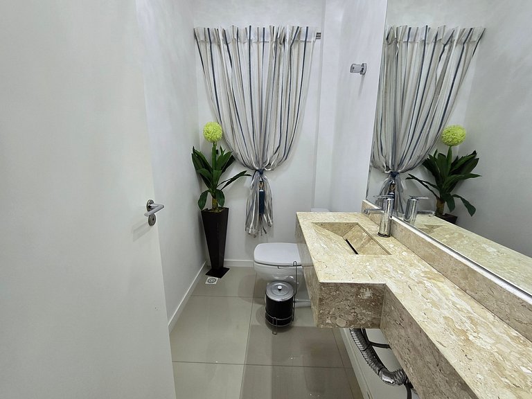 Apartamento espaçoso, moderno e acolhedor