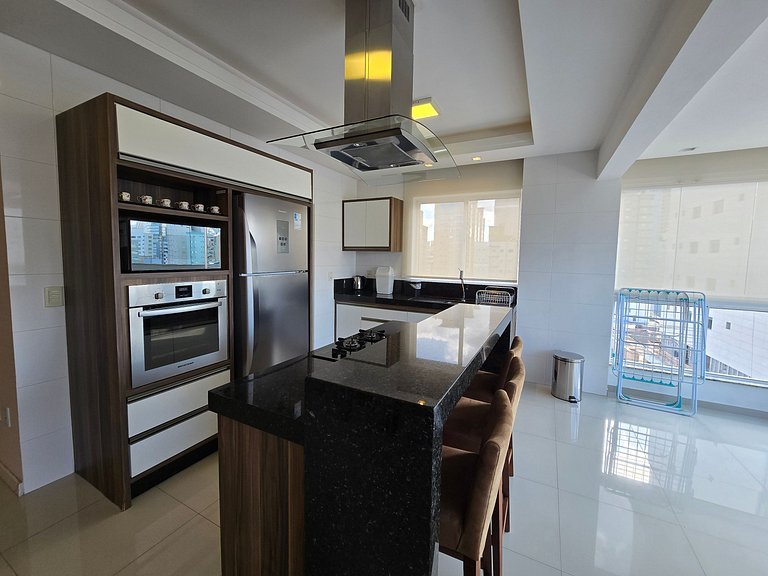 Apartamento com 3 suítes!