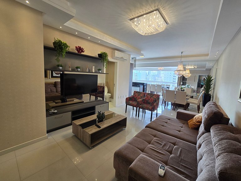 Apartamento com 3 suítes!