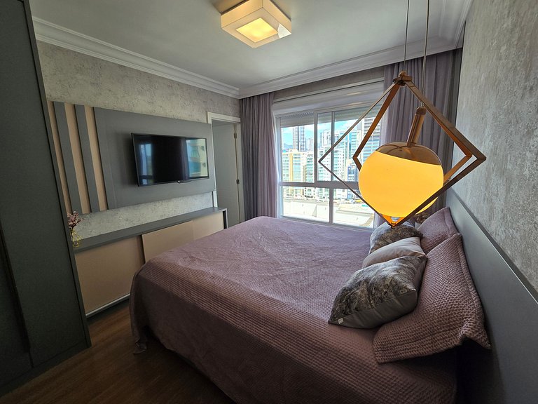 Apartamento duplex com 4 suítes!