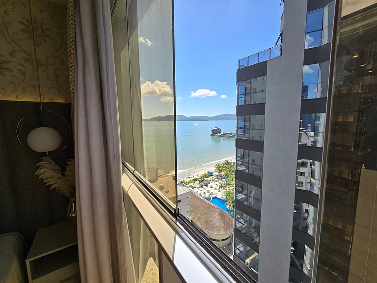 Apartamento duplex com 4 suítes!