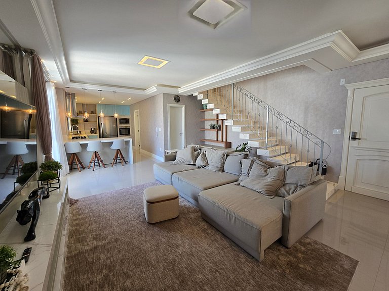 Apartamento duplex com 4 suítes!