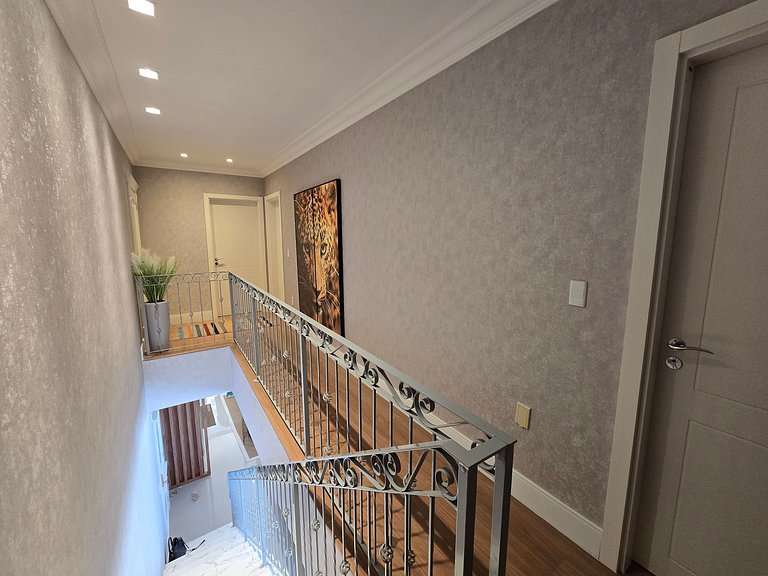 Apartamento duplex com 4 suítes!