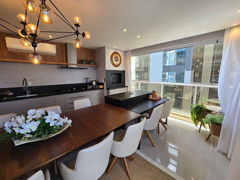 Apartamento duplex com 4 suítes!