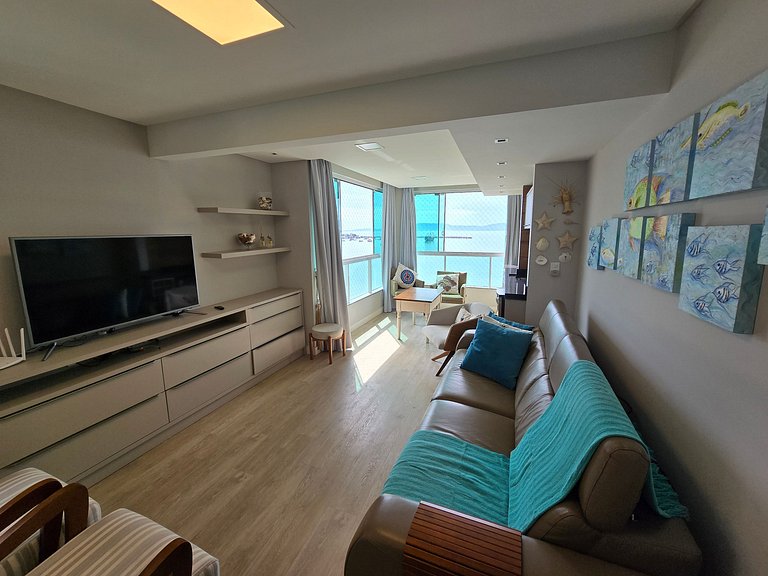 Pé na AREIA de luxo em Itapema!