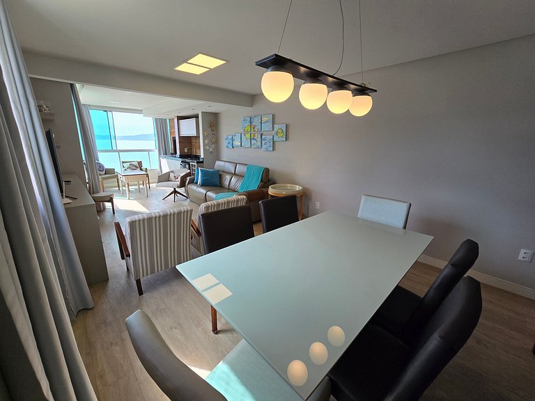 Pé na AREIA de luxo em Itapema!