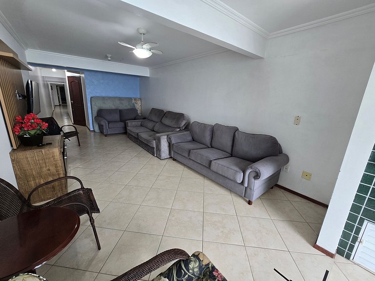 Apartamento moderno, espaçoso e confortável!