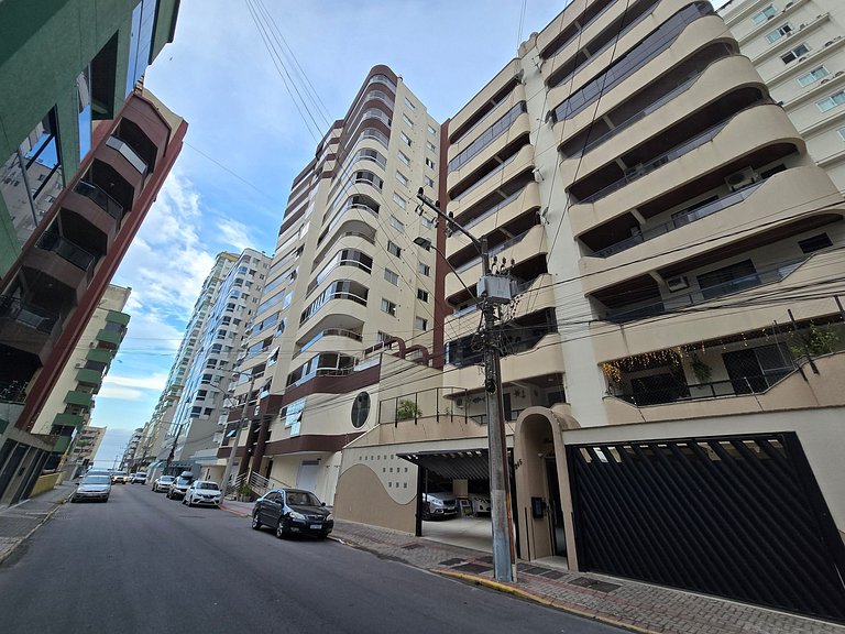 Apartamento moderno, espaçoso e confortável!