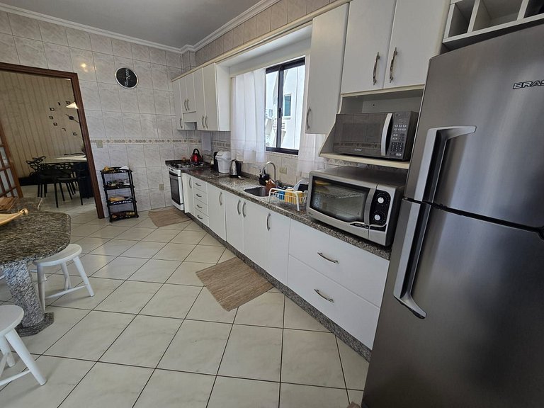 Apartamento 703, a 80 metros da praia