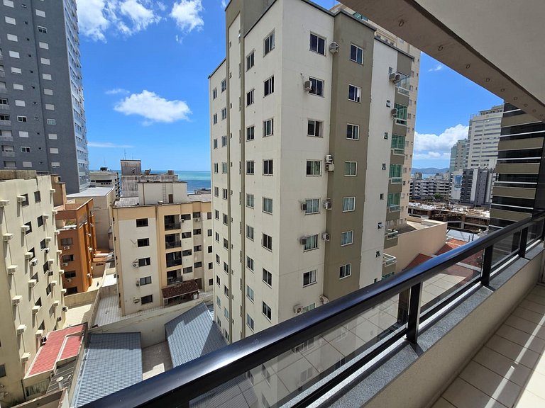 Apartamento 703, a 80 metros da praia