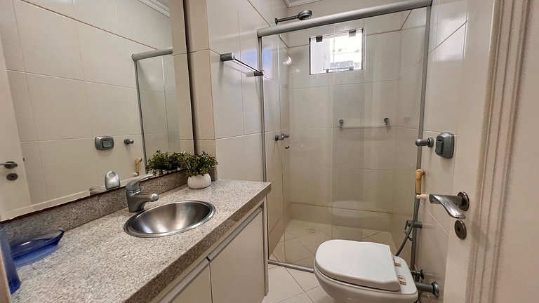 Apartamento amplo, moderno e aconchegante