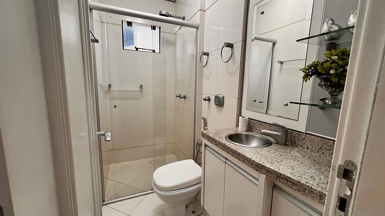 Apartamento amplo, moderno e aconchegante