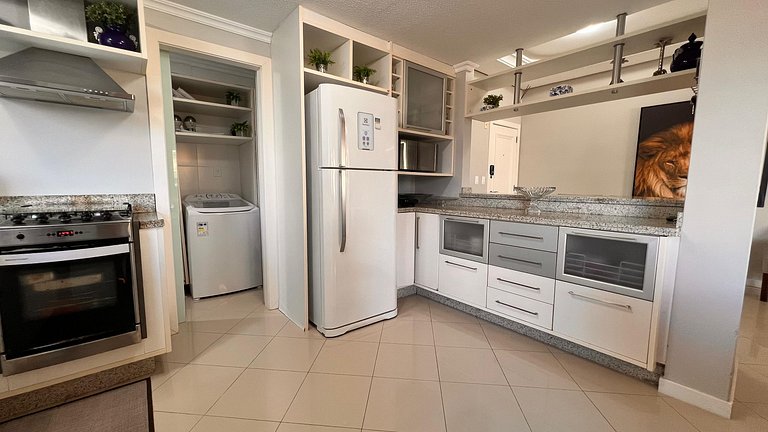 Apartamento amplo, moderno e aconchegante