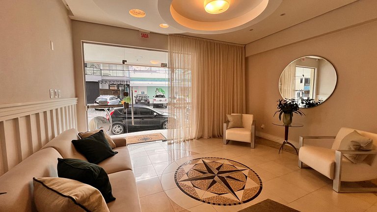 Apartamento amplo, moderno e aconchegante