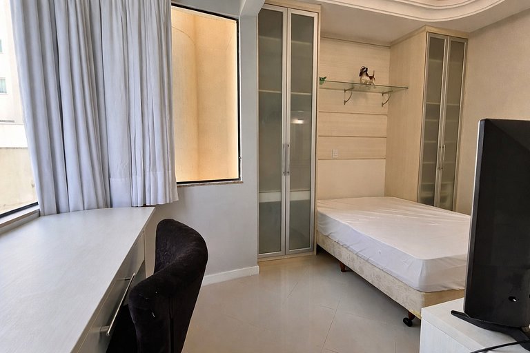 Apartamento amplo, moderno e aconchegante