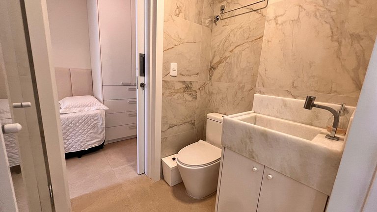 Apartamento espaçoso, moderno e acolhedor