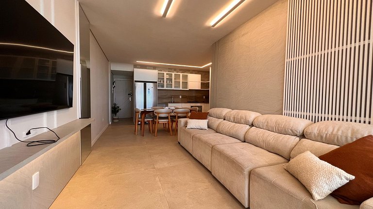 Apartamento espaçoso, moderno e acolhedor