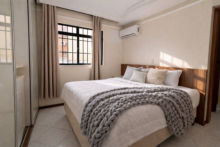 Apartamento espaçoso, moderno e acolhedor