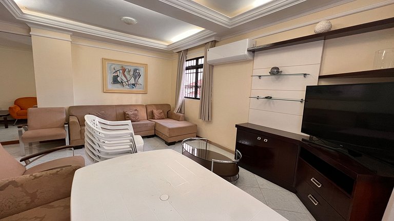 Apartamento espaçoso, moderno e acolhedor