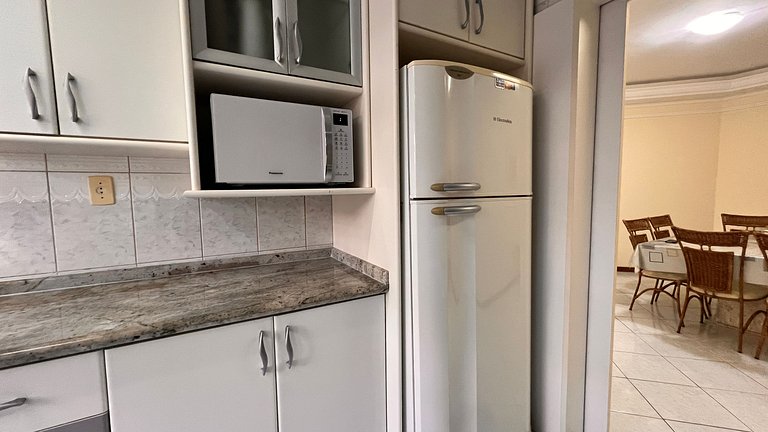 Apartamento espaçoso, moderno e acolhedor