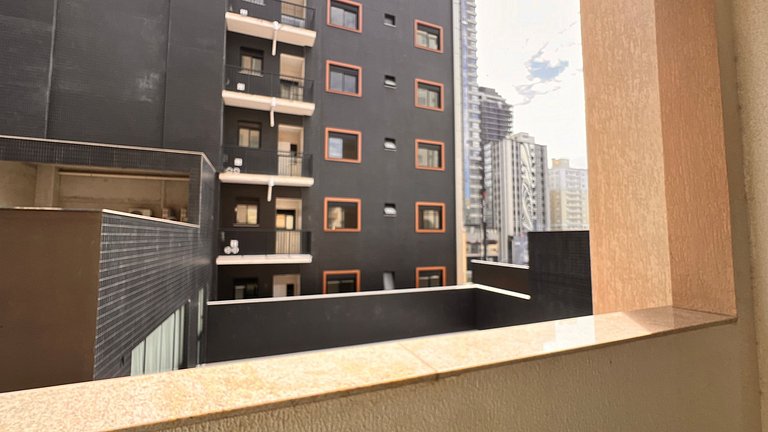 Apartamento espaçoso, moderno e acolhedor