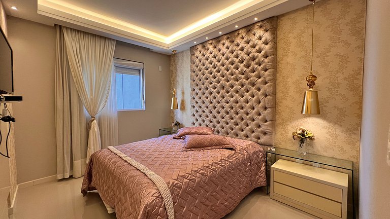 Apartamento com 3 suítes a 70 metros do mar!
