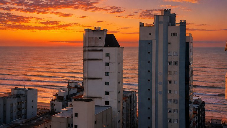 Apto 602B, com 3 suítes e vista privilegiada