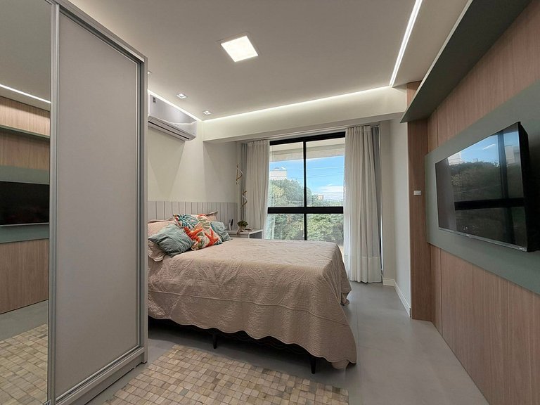 Apto com 2 suites, a 200 mts do mar